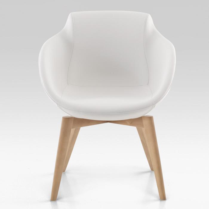 Tulia, Armchair